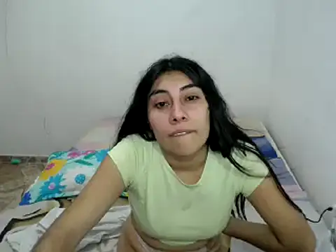 Snapshot of _katerin_love1 chatting on 4, 12, 2024 katerin love1 online show from 4, 12, 2024