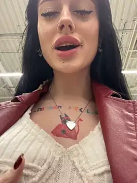 Melissa crazy online show from 4, 1, 2025