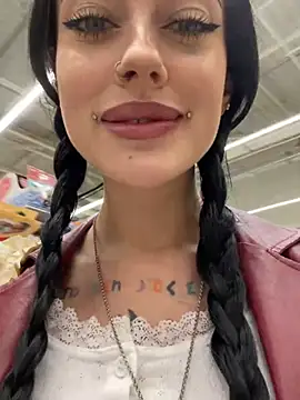 Melissa crazy online show from 22, 3, 2025