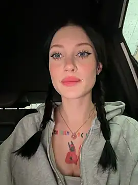 Snapshot of Melissa_crazy chatting on 3, 7, 2026 Melissa crazy online show from 3, 7, 2026