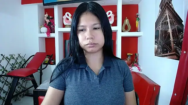 Letty Plugxo online show from 23, 9, 2025