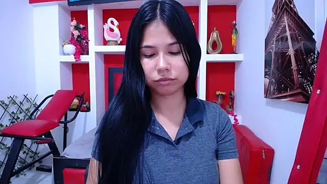 Letty Plugxo online show from 6, 10, 2025