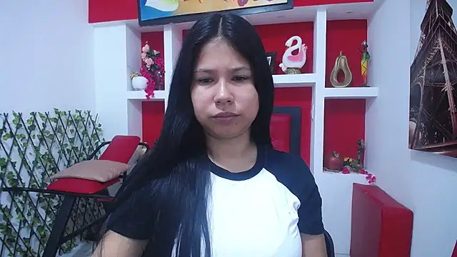 Letty Plugxo online show from 9, 1, 2026