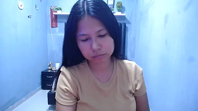 Letty Plugxo online show from 23, 4, 2026