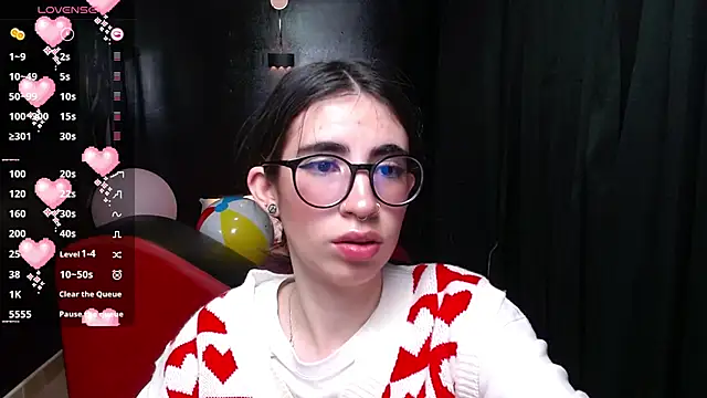 Snapshot of LenaRoses chatting on 14, 12, 2024 LenaRoses online show from 14, 12, 2024