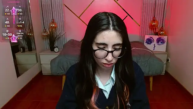 Snapshot of LenaRoses chatting on 13, 5, 2026 LenaRoses online show from 13, 5, 2026