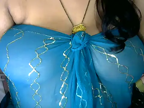 Snapshot of dramebaz_queen chatting on 27, 11, 2025 dramebaz queen online show from 27, 11, 2025