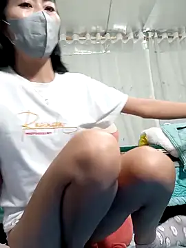 Snapshot of Sweet_Toy20 chatting on 21, 11, 2025 Sweet Toy20 online show from 21, 11, 2025