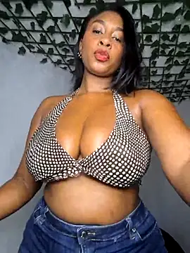 HanaThompson online show from 25, 4, 2026