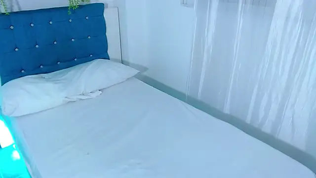 Snapshot of rachel_moon_ chatting on 20, 12, 2024 rachel moon online show from 20, 12, 2024