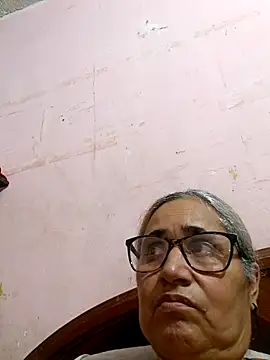 Snapshot of _candi chatting on 10, 10, 2025 candi online show from 10, 10, 2025