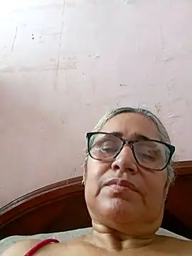 Snapshot of _candi chatting on 12, 10, 2025 candi online show from 12, 10, 2025