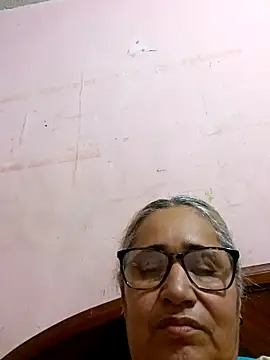 Snapshot of _candi chatting on 20, 10, 2025 candi online show from 20, 10, 2025