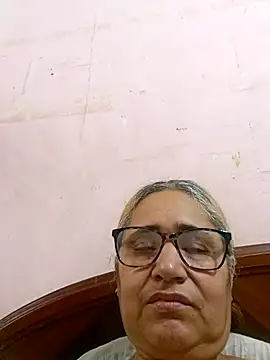 Snapshot of _candi chatting on 26, 10, 2025 candi online show from 26, 10, 2025