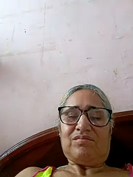 Snapshot of _candi chatting on 1, 11, 2025 candi online show from 1, 11, 2025