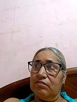 Snapshot of _candi chatting on 17, 11, 2025 candi online show from 17, 11, 2025