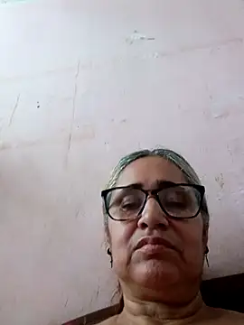 Snapshot of _candi chatting on 18, 11, 2025 candi online show from 18, 11, 2025