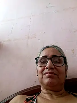 Snapshot of _candi chatting on 2, 12, 2025 candi online show from 2, 12, 2025