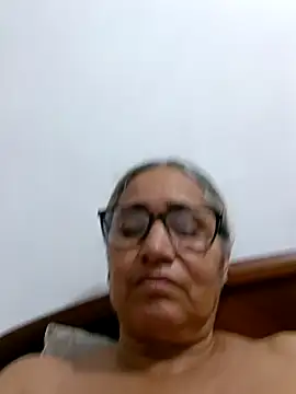 Snapshot of _candi chatting on 8, 1, 2026 candi online show from 8, 1, 2026