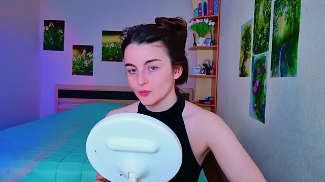 Miss Arwen online show from 17, 3, 2025