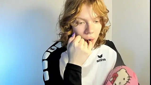 StellaDavis online show from 14, 10, 2025