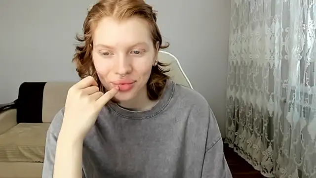 StellaDavis online show from 8, 5, 2026