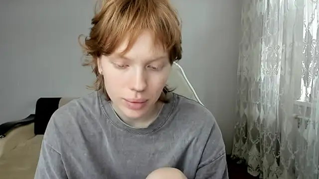 StellaDavis online show from 28, 6, 2026