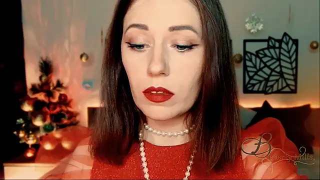 MissBeverlyMills online show from 22, 12, 2024