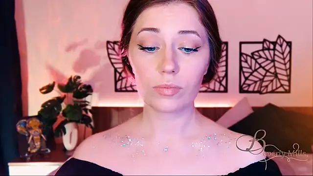 MissBeverlyMills online show from 8, 3, 2025