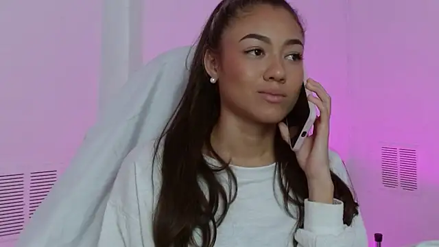 Snapshot of hantonella_ chatting on 21, 11, 2025 hantonella online show from 21, 11, 2025