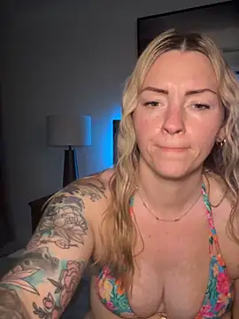 MaggieMayI89 online show from 7, 6, 2026