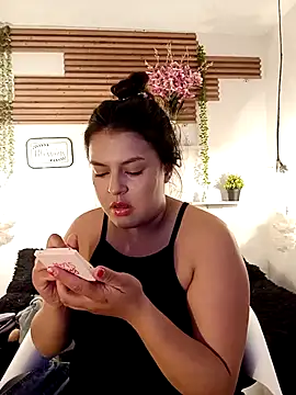 Snapshot of _poison_sweet chatting on 19, 2, 2026 poison sweet online show from 19, 2, 2026