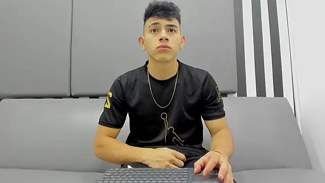 andrew rose  online show from 24, 1, 2025