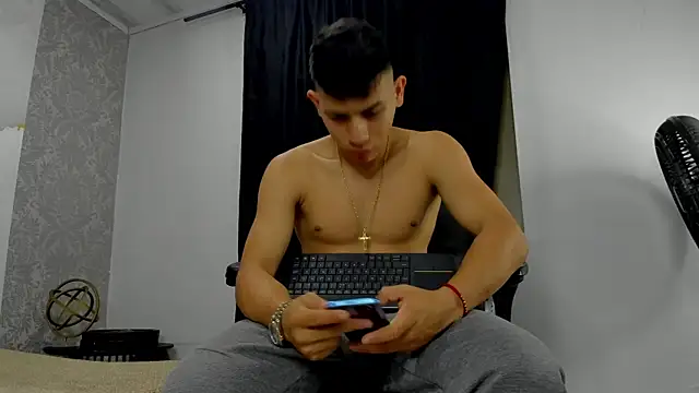 andrew rose  online show from 7, 3, 2025