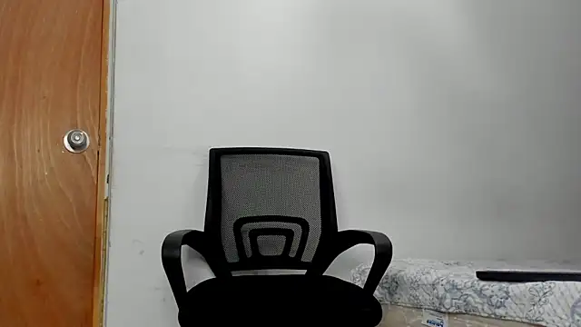 andrew rose  online show from 14, 4, 2026