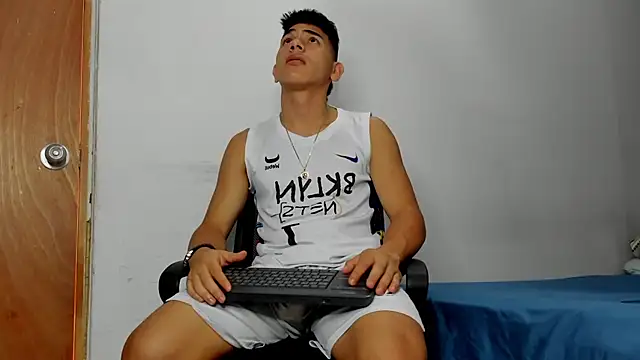 andrew rose  online show from 22, 4, 2026