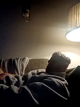 Snapshot of MArciQuarky chatting on 5, 3, 2025 MArciQuarky online show from 5, 3, 2025