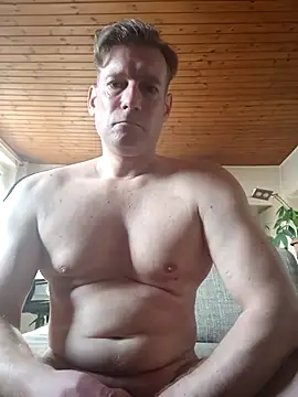 Snapshot of MArciQuarky chatting on 13, 3, 2025 MArciQuarky online show from 13, 3, 2025