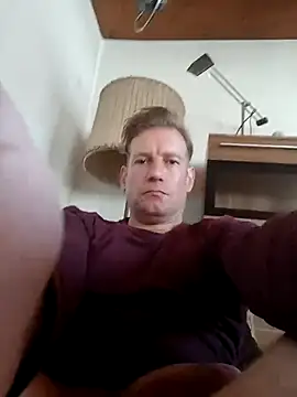 Snapshot of MArciQuarky chatting on 22, 3, 2025 MArciQuarky online show from 22, 3, 2025