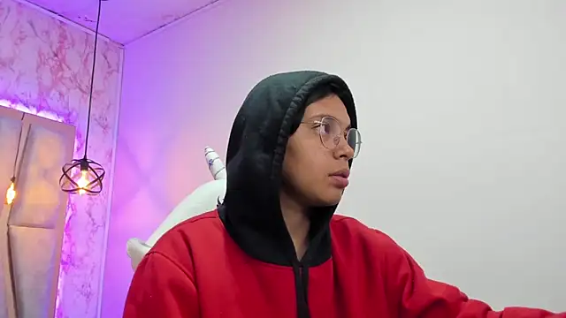 Emmapark  online show from 20, 3, 2025