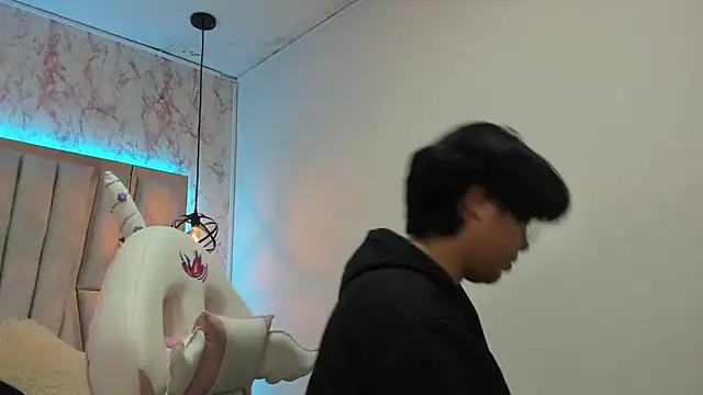 Emmapark  online show from 22, 3, 2025