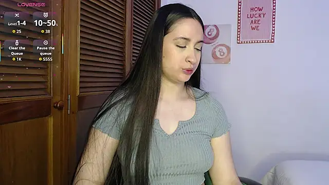 sofiaduque 26 online show from 26, 4, 2026