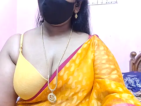 Pallavi-sri online show from 2, 4, 2026