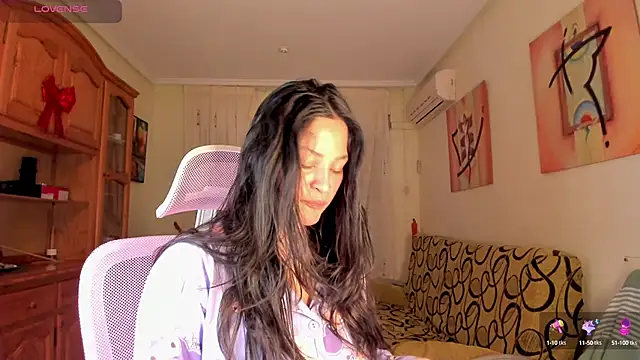 bella apont online show from 17, 2, 2025