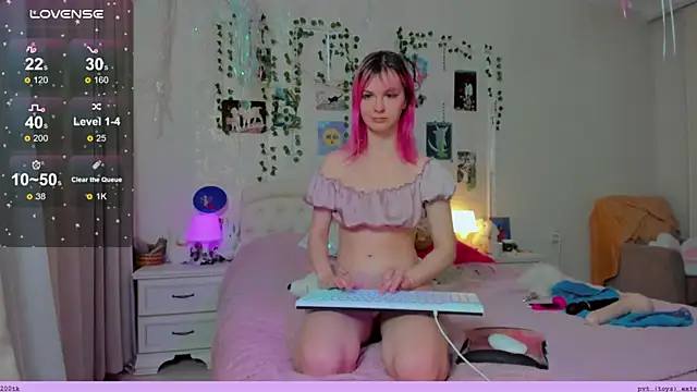 Neko kitsune1 online show from 12, 12, 2024