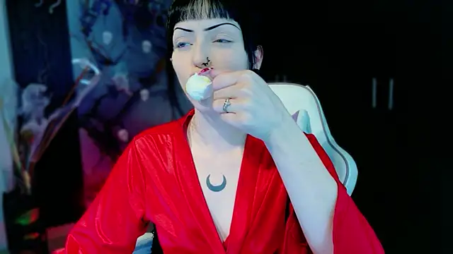 Madison Jackson online show from 10, 11, 2025