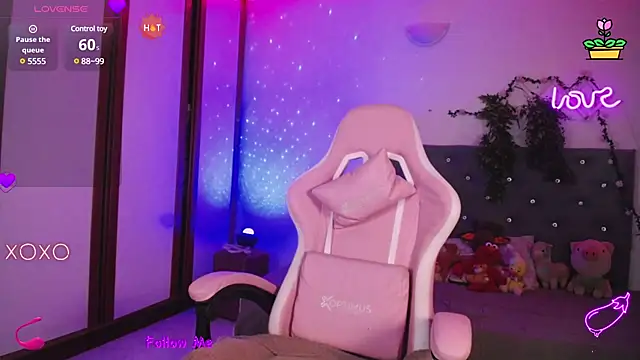 Snapshot of SexyLuna__ chatting on 24, 1, 2025 SexyLuna online show from 24, 1, 2025