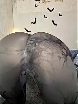 Snapshot of Erotic_Synth_Goddess chatting on 9, 3, 2025 Erotic Synth Goddess online show from 9, 3, 2025