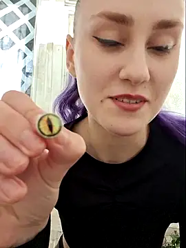 Erotic Synth Goddess online show from 26, 4, 2026