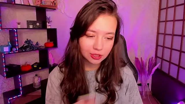 Lina Brownie online show from 5, 12, 2024